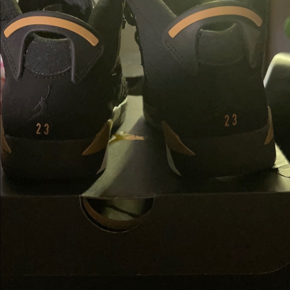 Boys Jordan’s sneakers - Picture 4 of 7